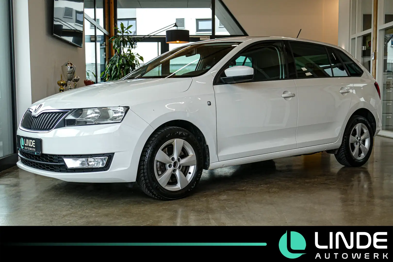 Skoda Sonstige Drive |KLIMA|SHZ|PDC|TEMPO.|15 ALU Weiß - 1