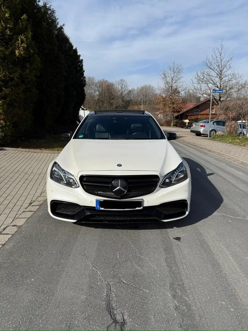 Mercedes-Benz E 63 AMG S 4Matic Speedshift MCT - 2