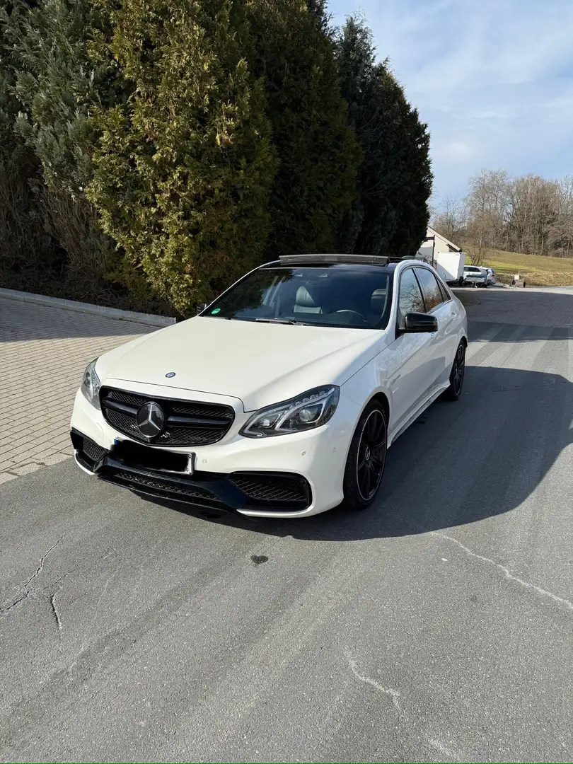 Mercedes-Benz E 63 AMG S 4Matic Speedshift MCT - 1