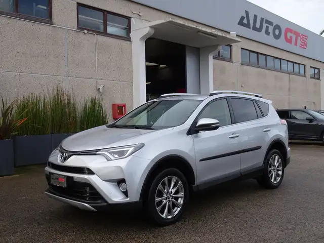 Toyota RAV 4 Rav4 2.0 d-4d Lounge 2wd mt