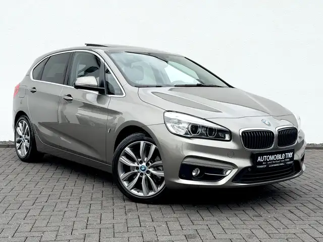 BMW 2 Series view 3