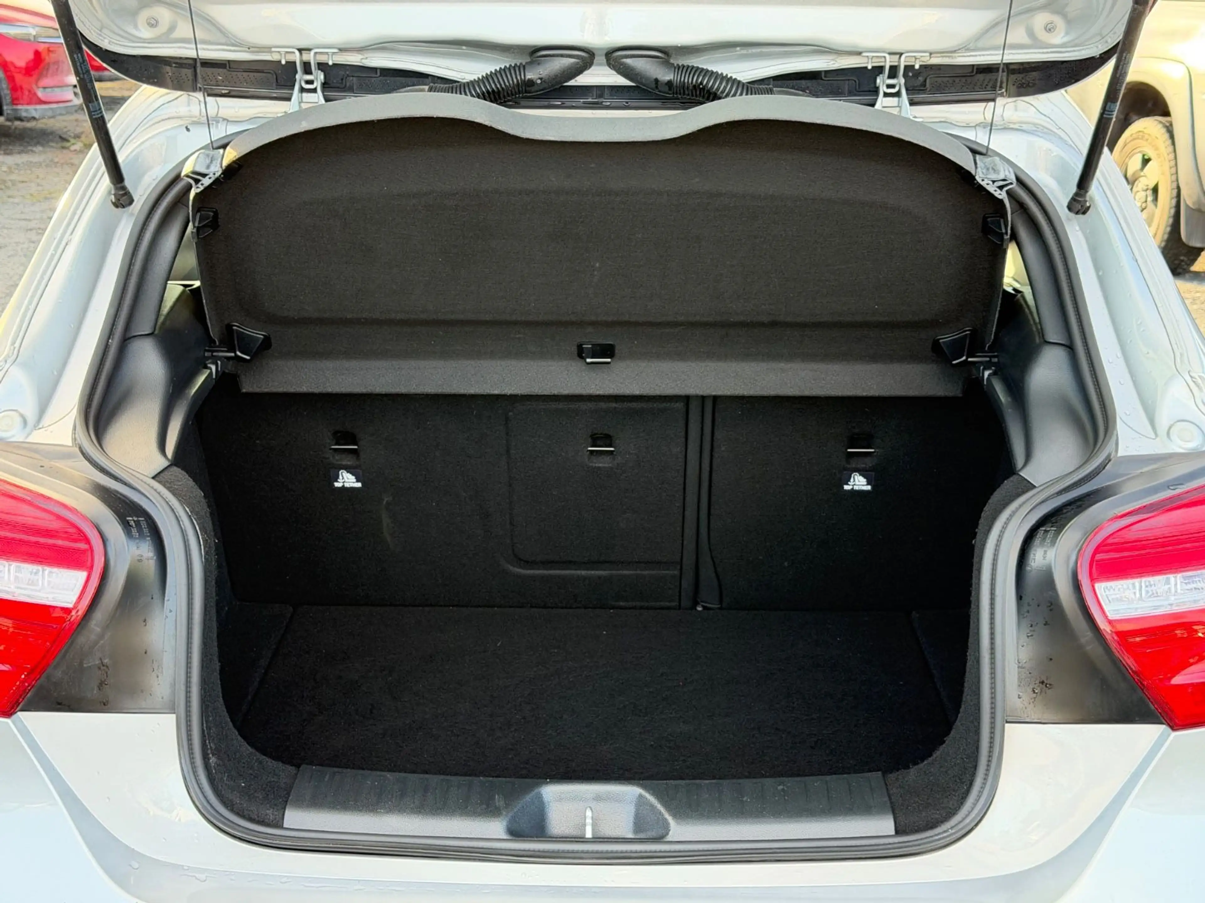 Mercedes-Benz A 200 BlueEfficiency/SHZ/NAVI/EURO 6 — photo 8