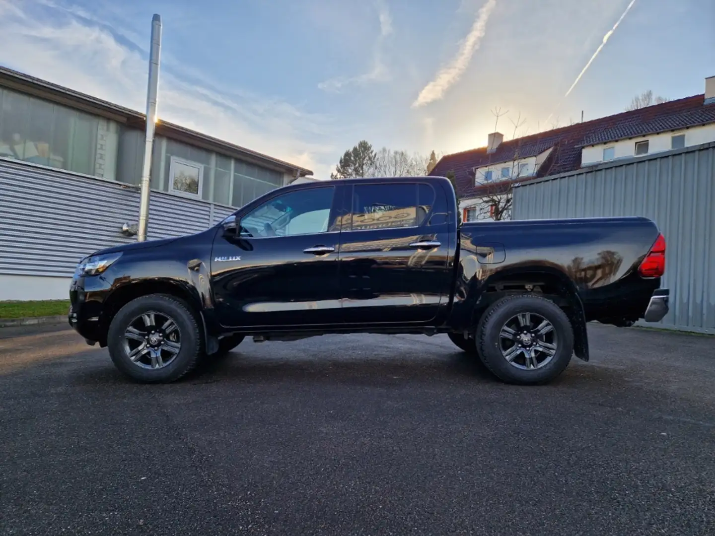 Toyota Hilux Double Cab Comfort 4x4 Sperrdiff. Apple CarPlay An Schwarz - 2