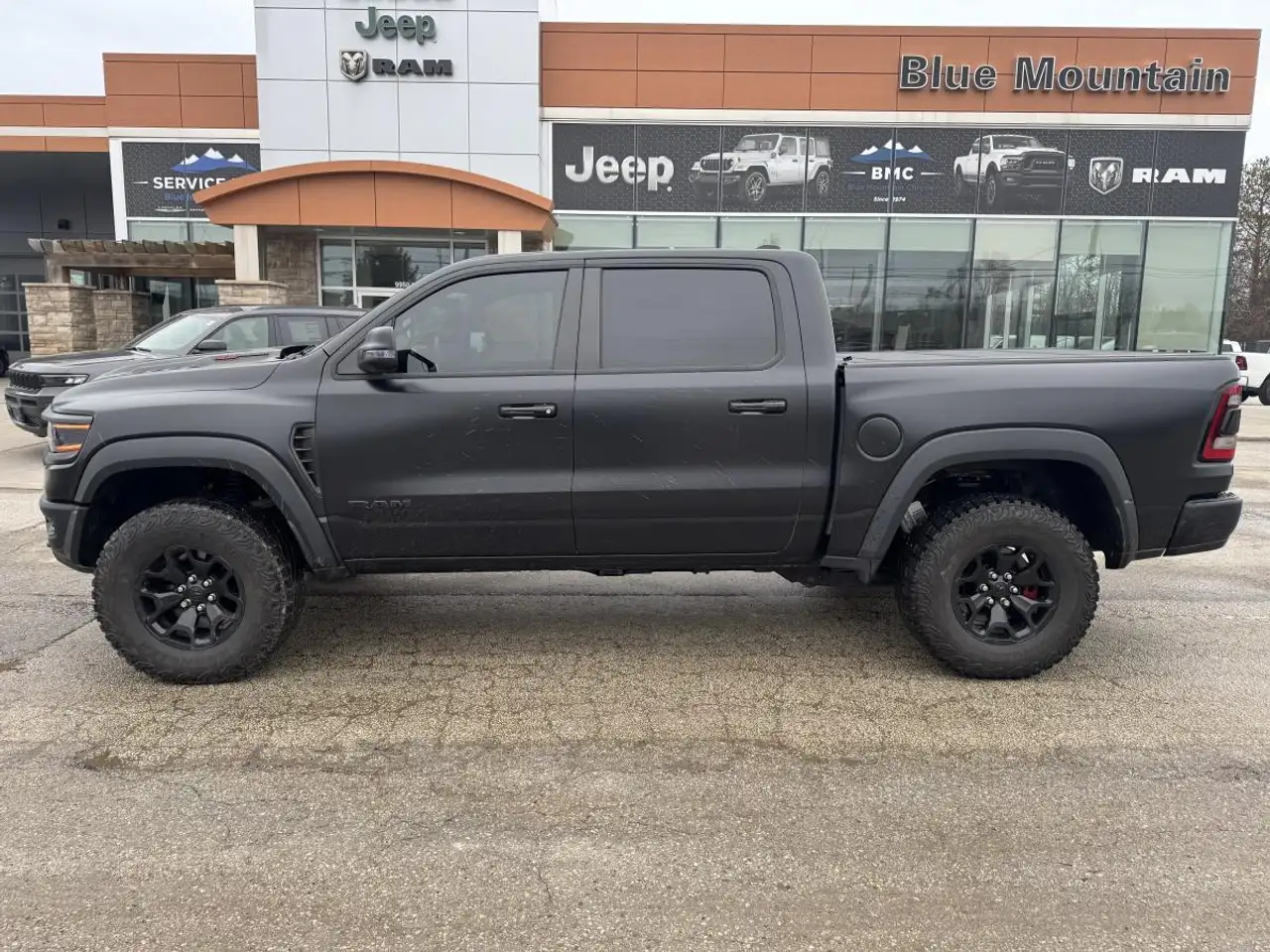 RAM 1500 снимка RAM 1500