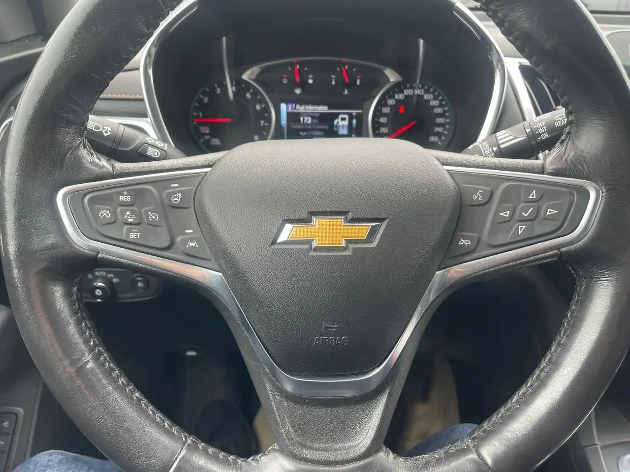 Chevrolet Equinox photo Chevrolet Equinox