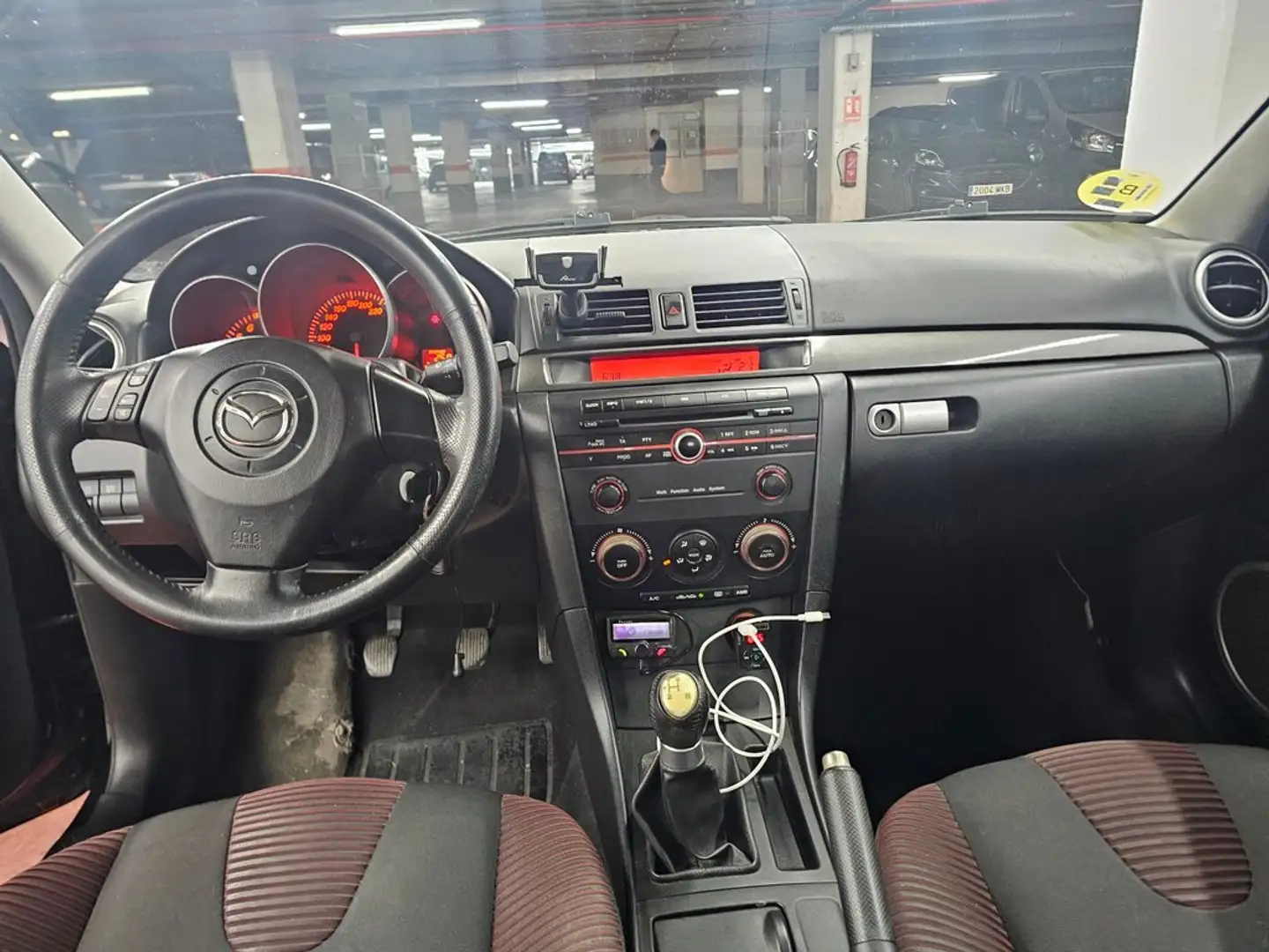 Mazda 3 1.6 VVT Active+ Schwarz - 2