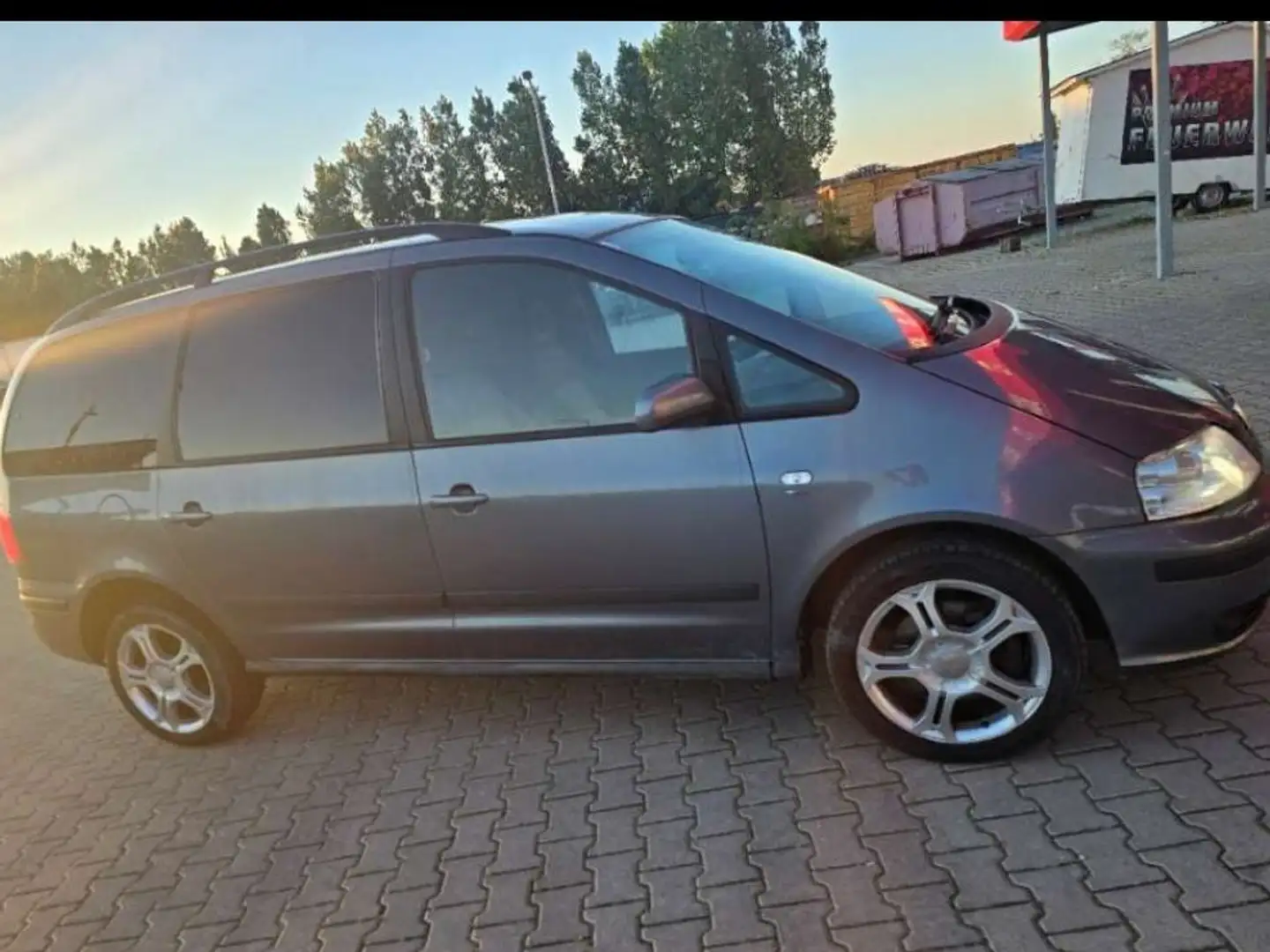 SEAT Alhambra Alhambra family Ecomotive 2,0 TDI PD DPF family Blau - 2