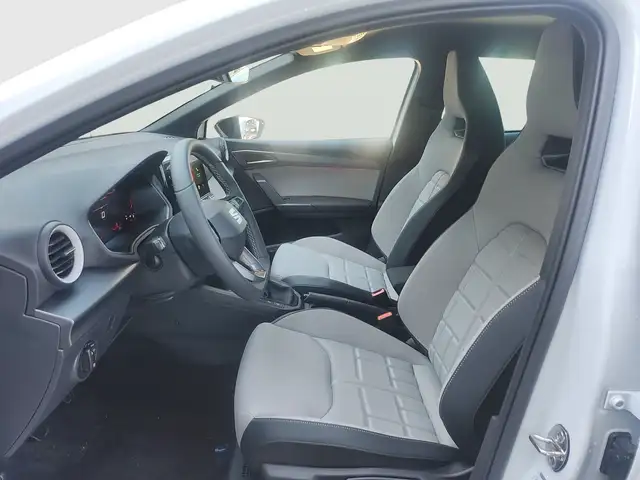 Seat Ibiza view 8