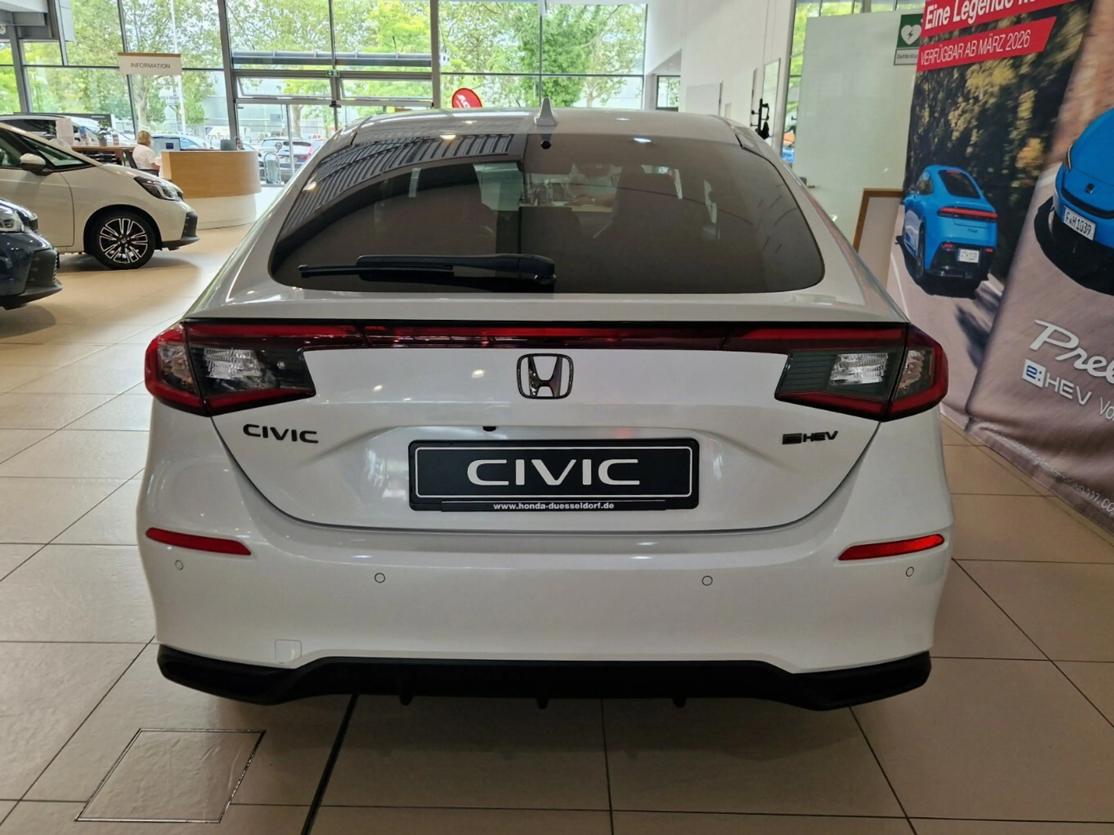 Honda Civic Hybrid e:HEV Sport|BlackEmblem — photo 6