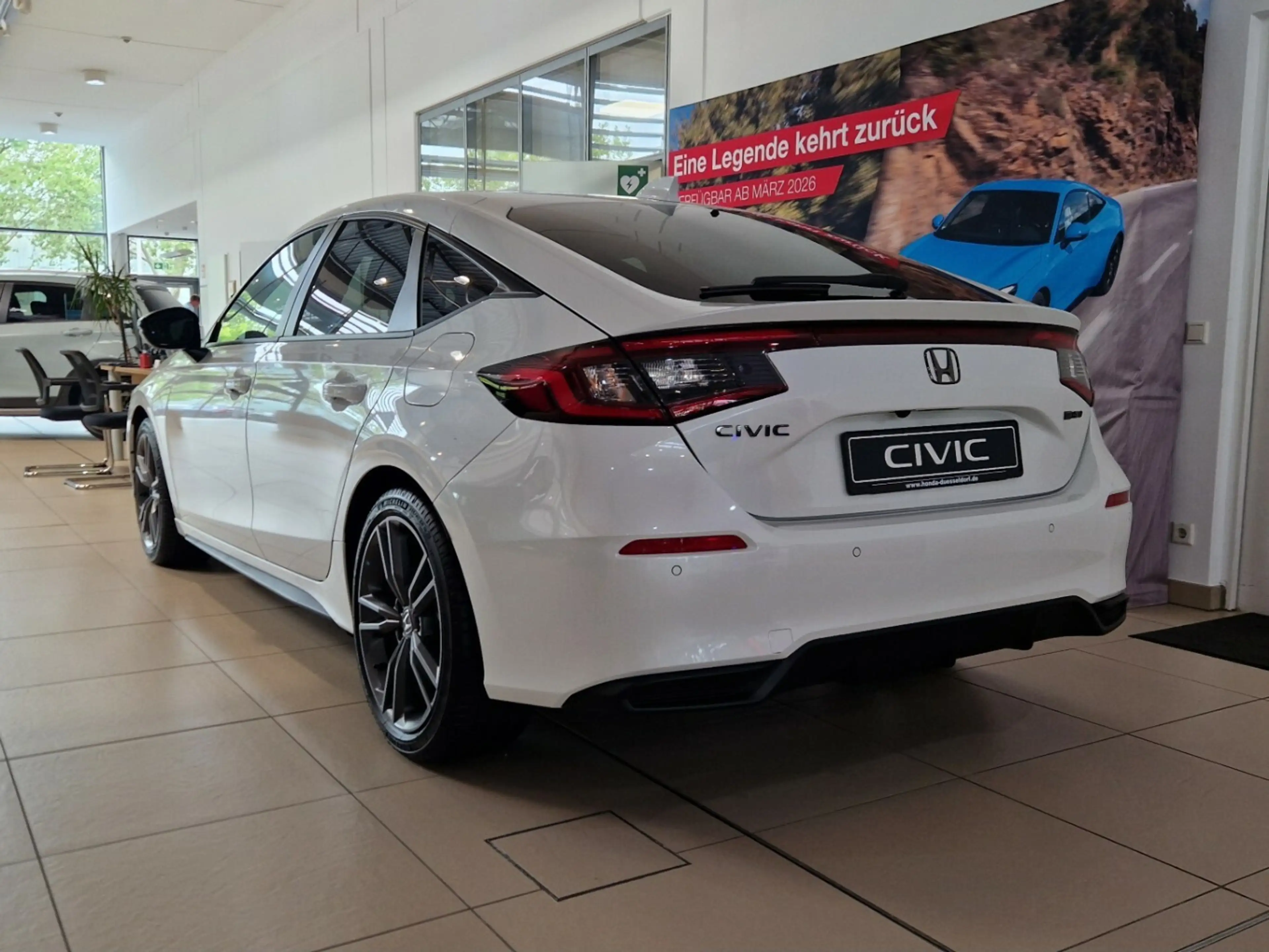 Honda Civic Hybrid e:HEV Sport|BlackEmblem — photo 5