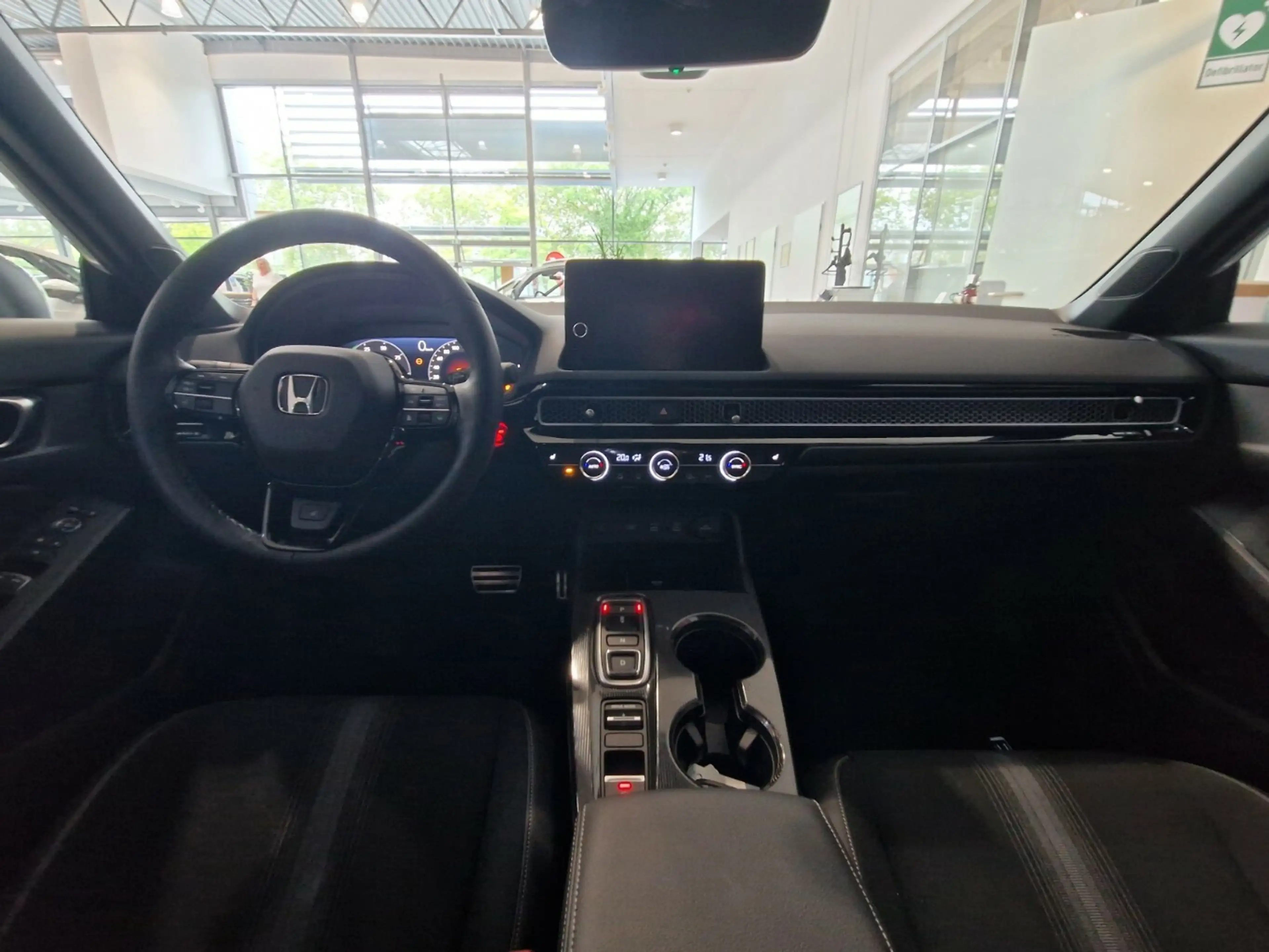 Honda Civic Hybrid e:HEV Sport|BlackEmblem — photo 10