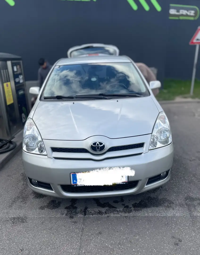 Toyota Corolla Verso 1.8 Multi-Mode Luna - 1