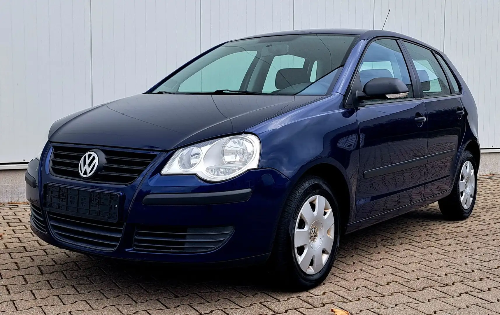 Volkswagen Polo IV Trendline + Tüv neu + Klima Blau - 2