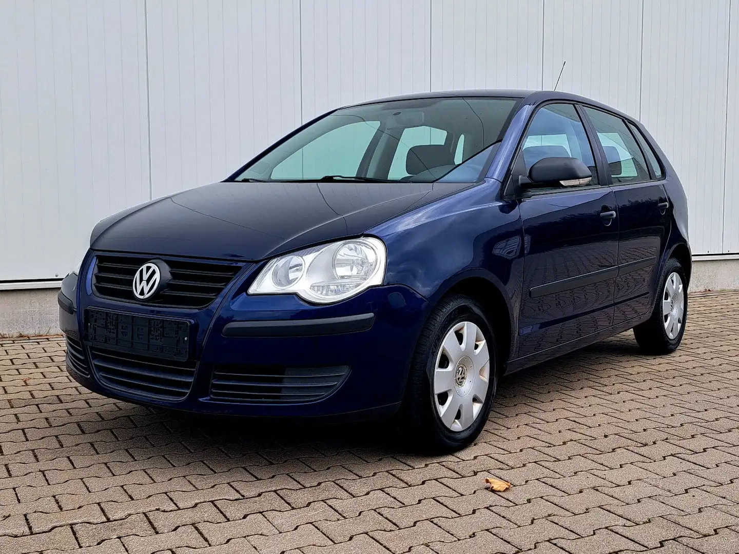 Volkswagen Polo IV Trendline + Tüv neu + Klima Blau - 1
