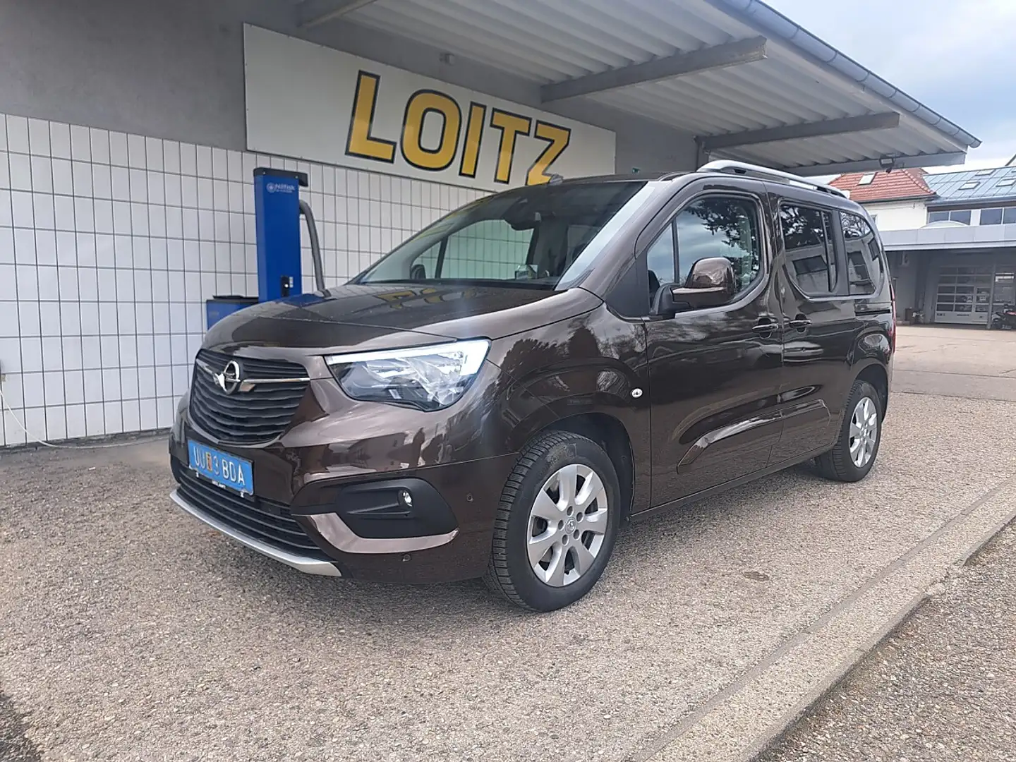 Opel Combo Life 1,5 CDTI BlueInj. L L1H1 Innovation S/S Aut. Braun - 1