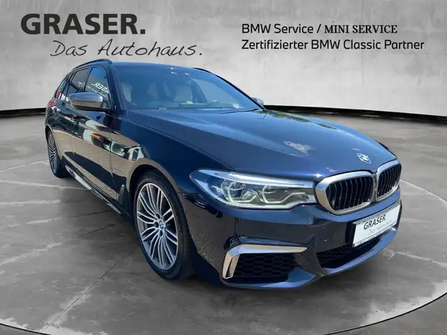 BMW 5 Series view 8