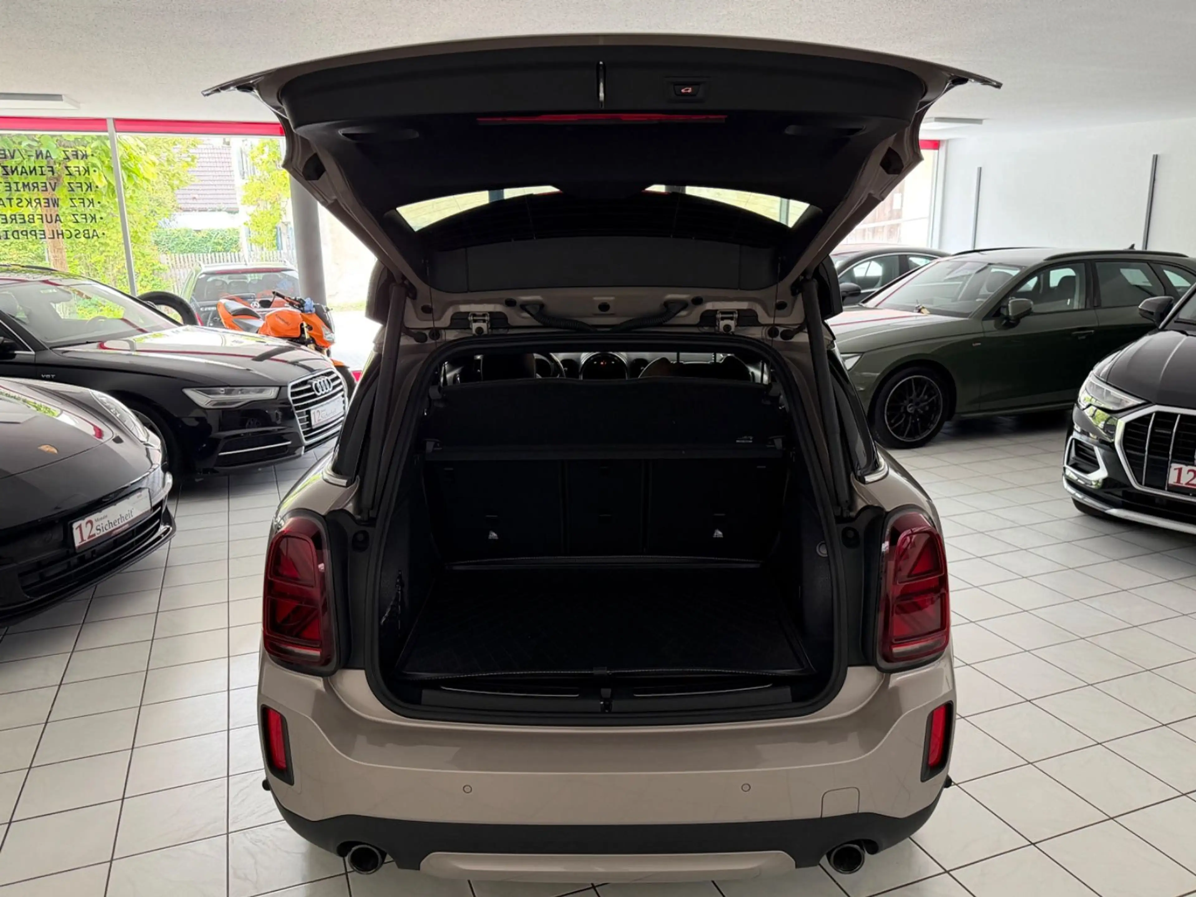 MINI Cooper SD Countryman Cooper SD Classic Trim All4 — photo 15