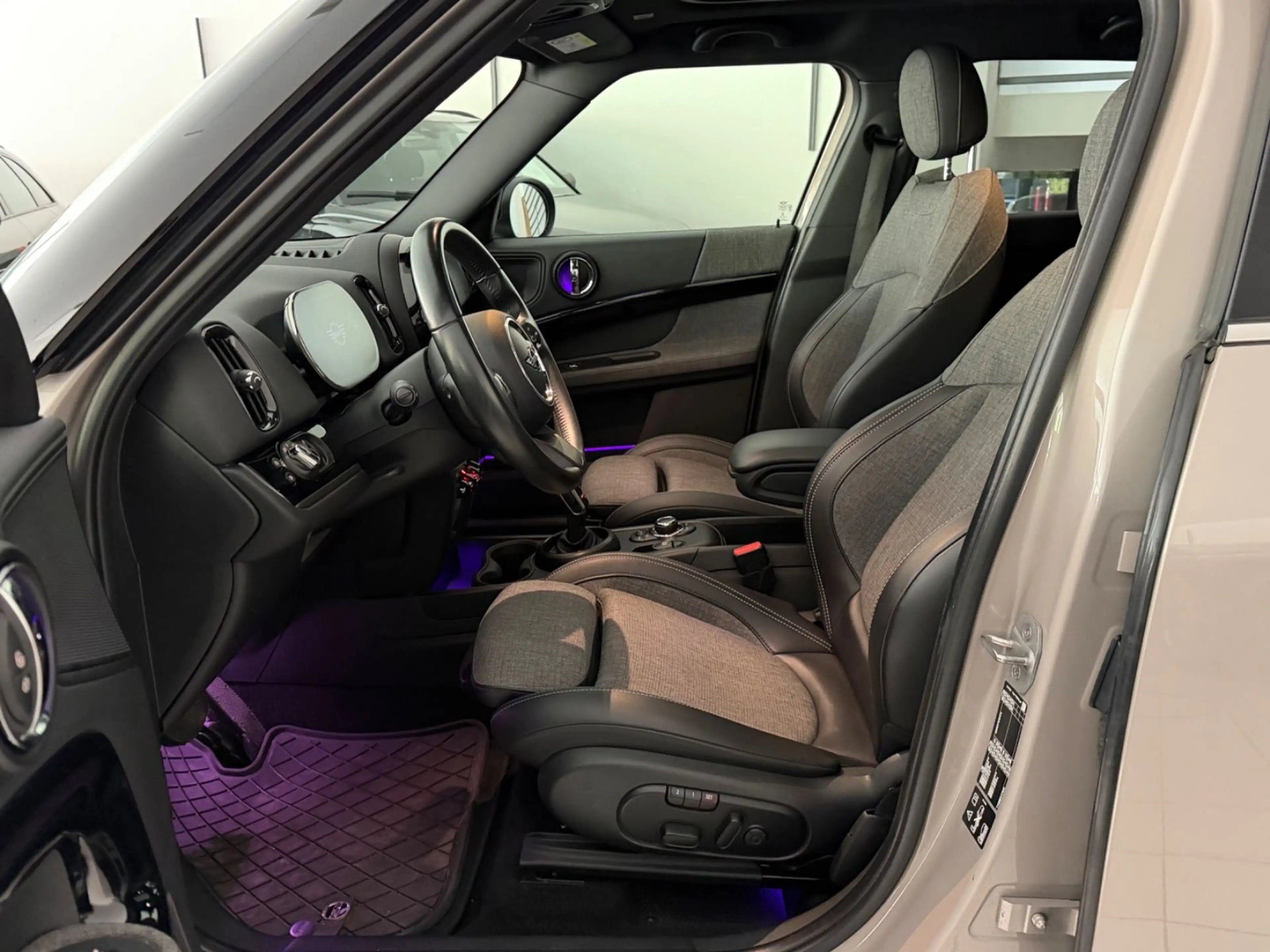MINI Cooper SD Countryman Cooper SD Classic Trim All4 — photo 10