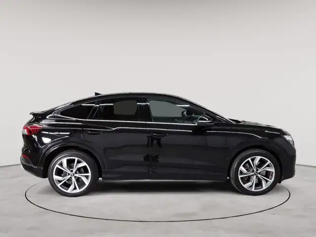 Audi Q4 E-Tron view 3