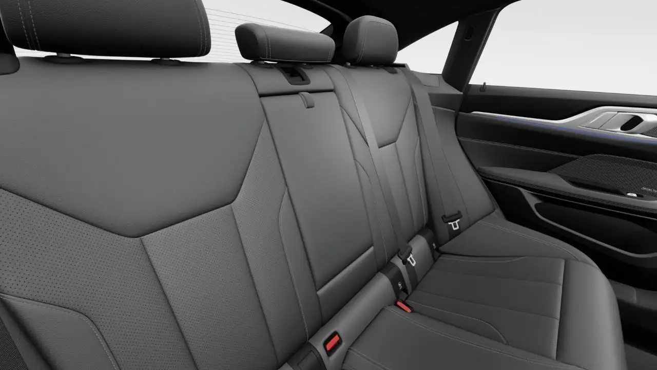 BMW 4 Series снимка BMW 4 Series