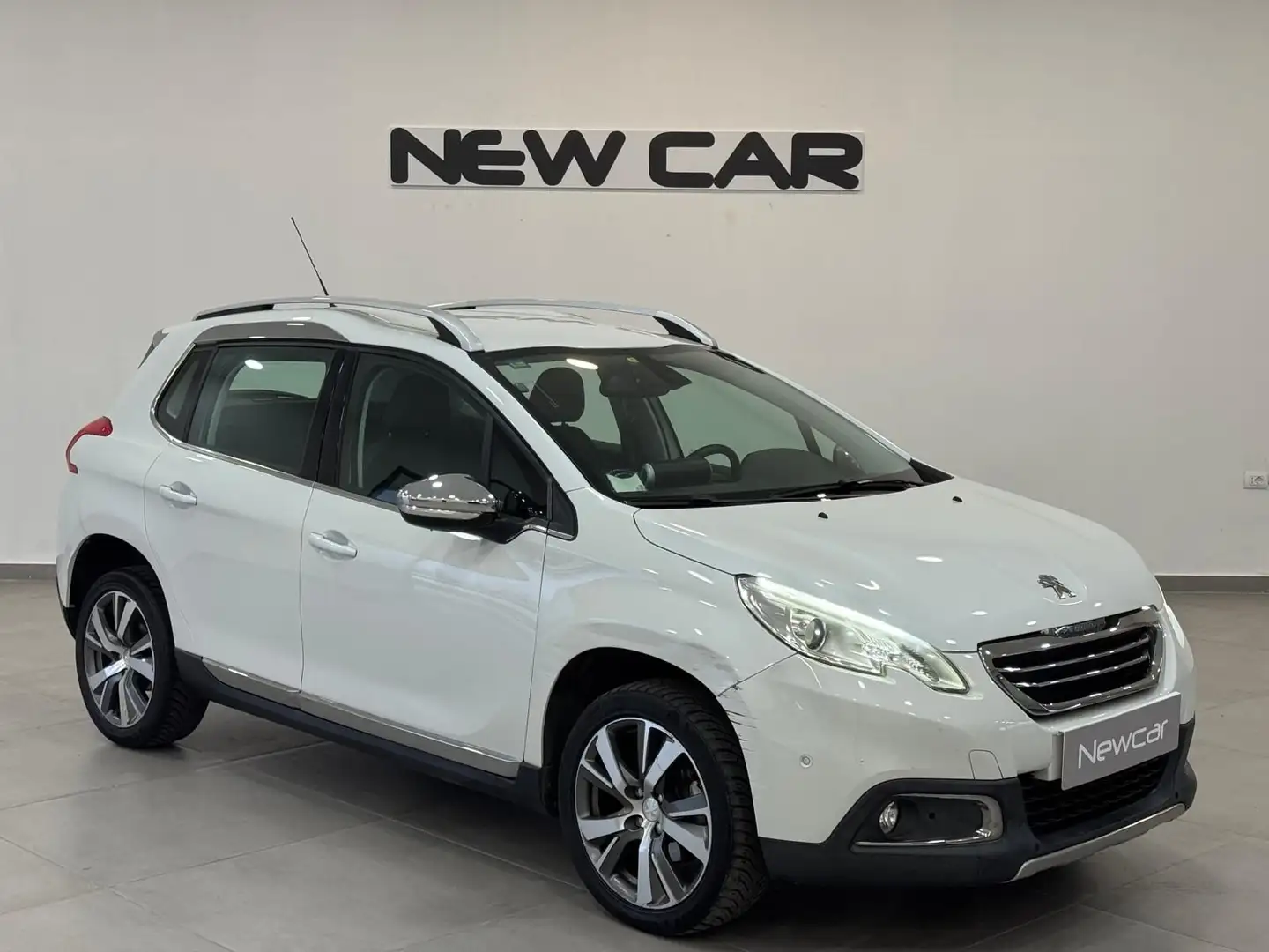Peugeot 2008 1.6 e-HDi 115 CV Stop&Start Allure Blanc - 1