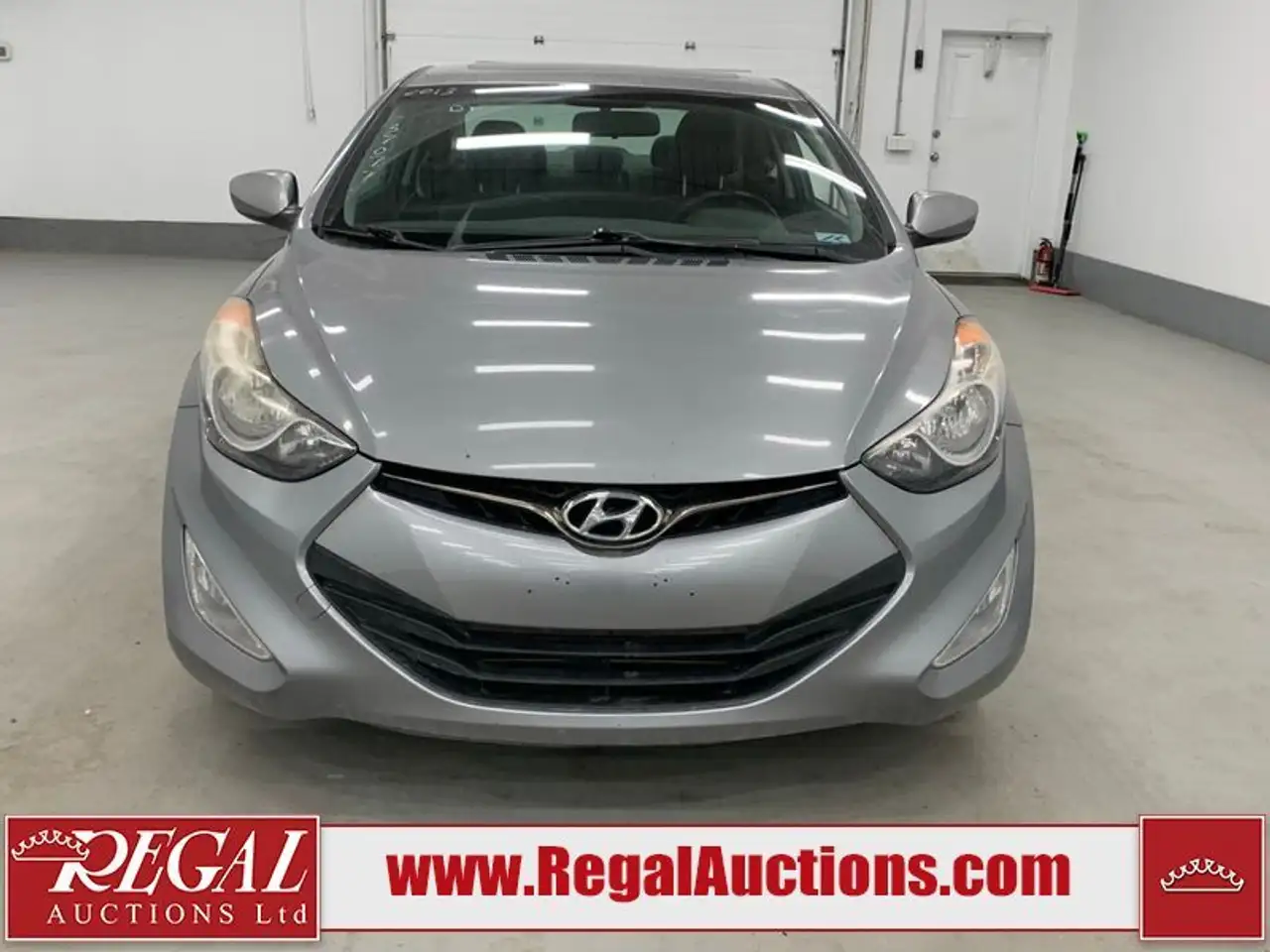 Hyundai ELANTRA снимка Hyundai ELANTRA