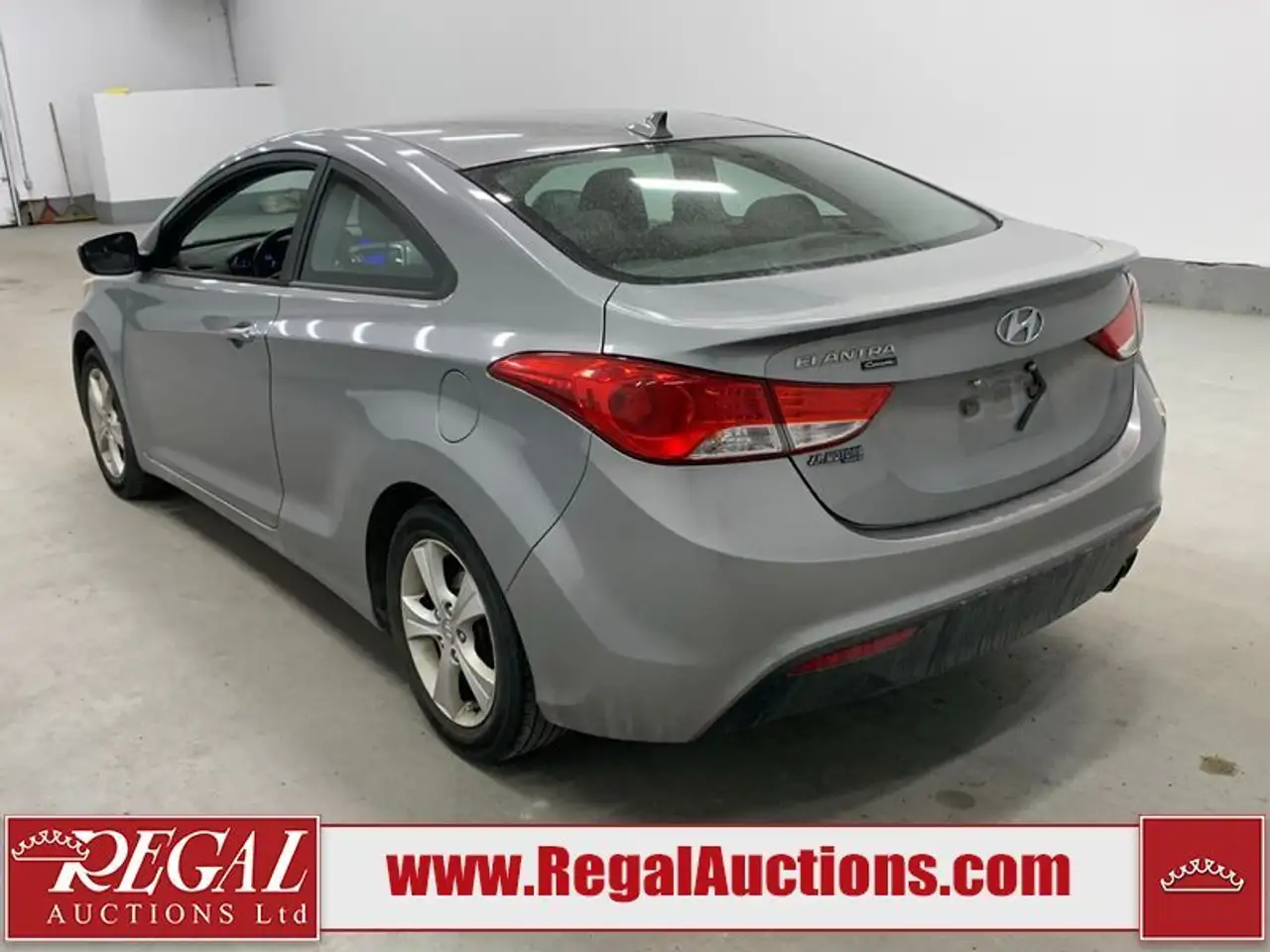 Hyundai ELANTRA снимка Hyundai ELANTRA