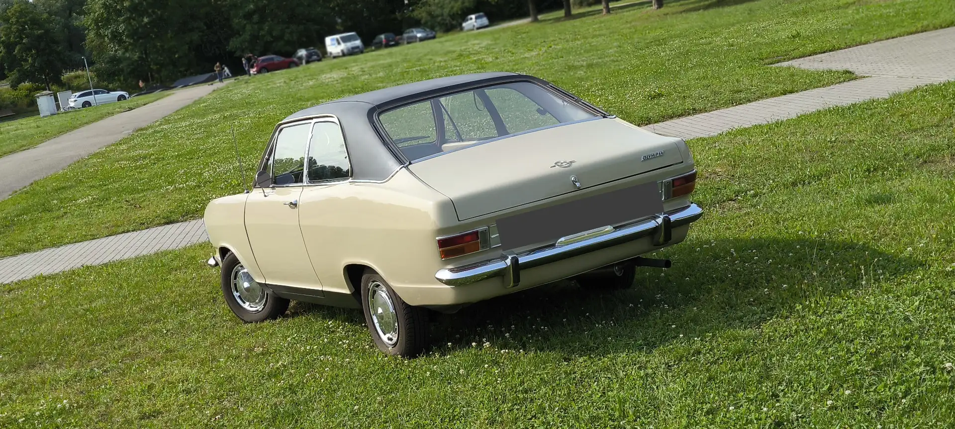 Opel Opel Olympia A Coupé Бежевий - 2