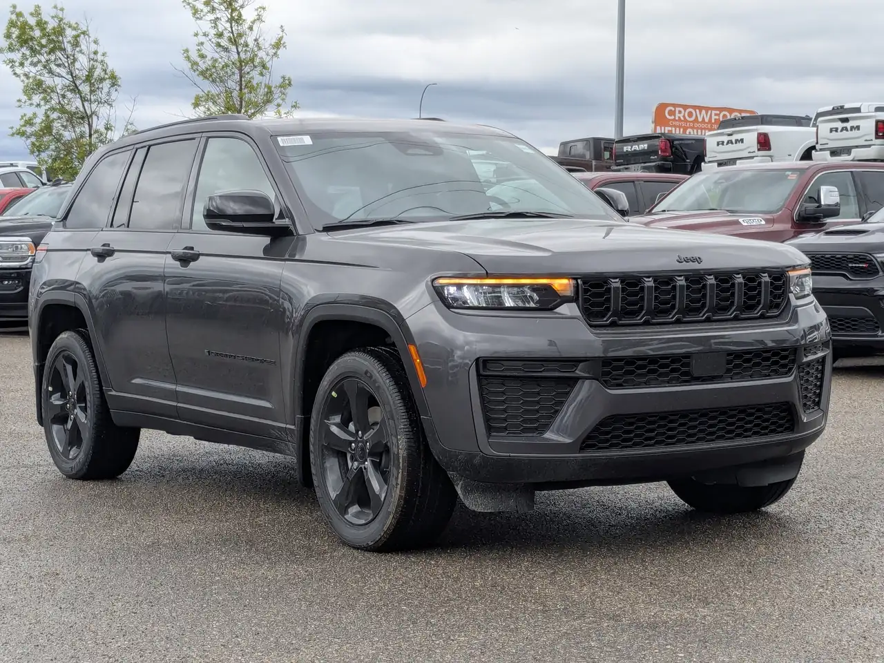 Jeep Grand Cherokee снимка Jeep Grand Cherokee