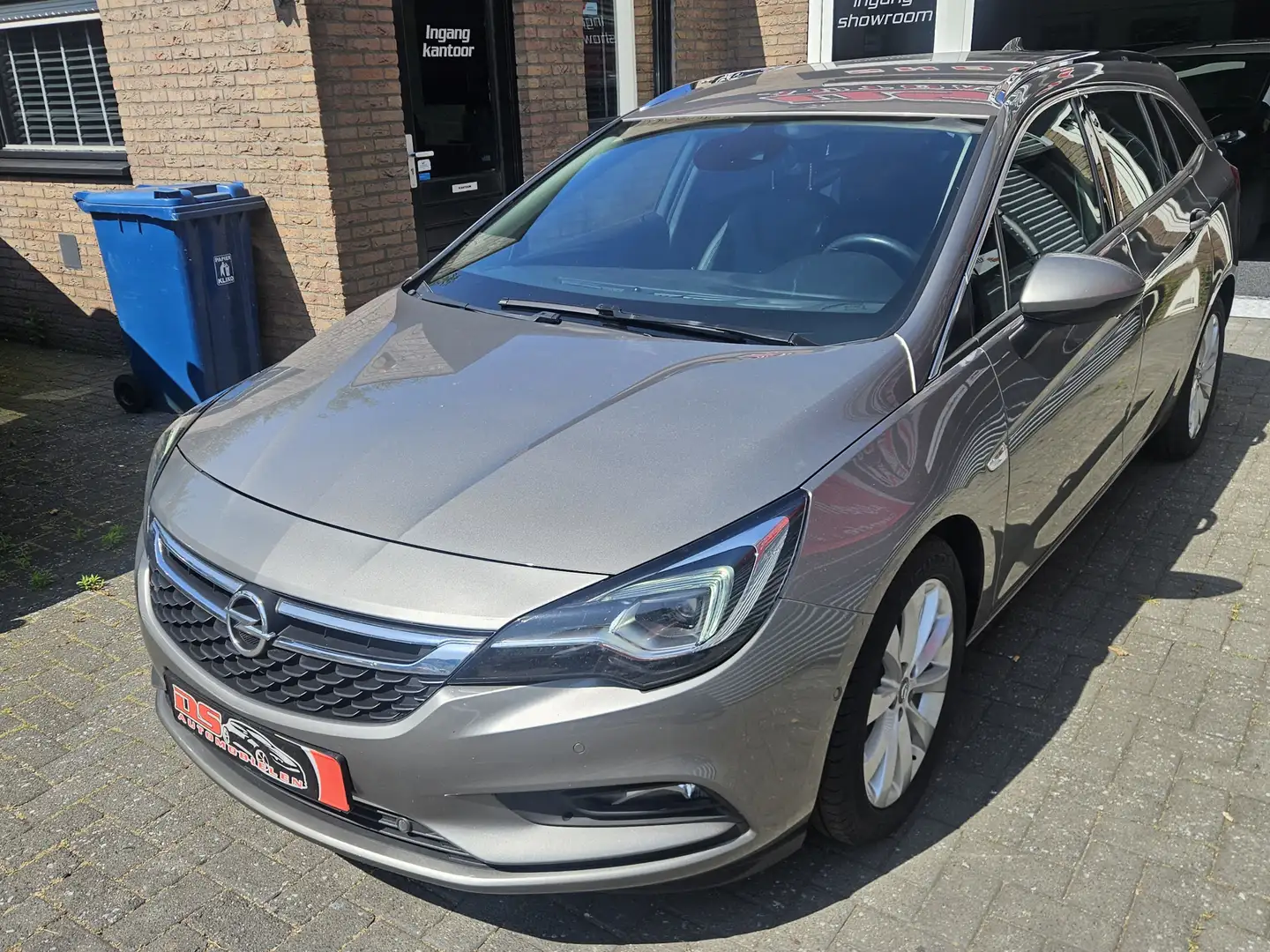 Opel Astra Sports Tourer 1.4 Turbo Business Executive *** AUT Grau - 2