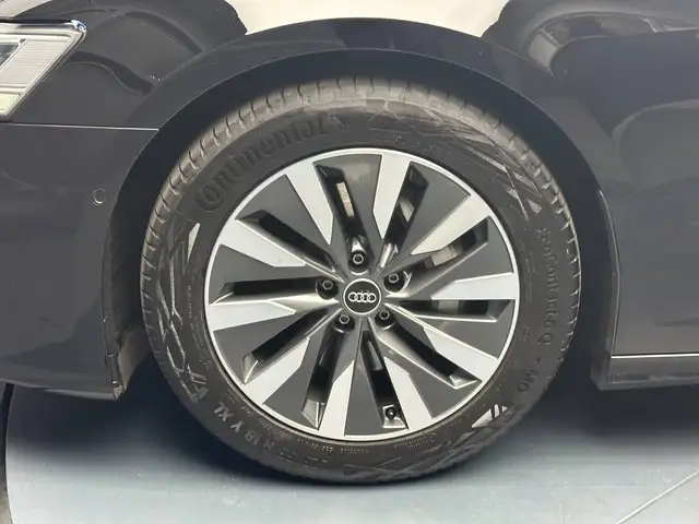 Audi A6 view 9