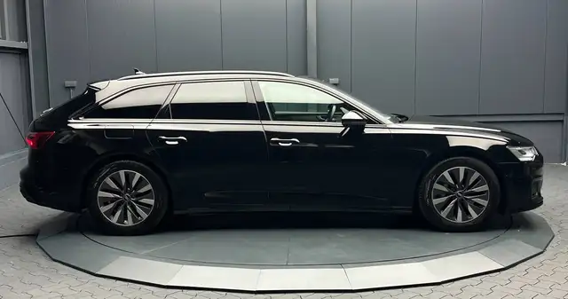 Audi A6 view 6