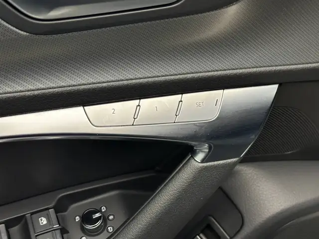 Audi A6 view 14