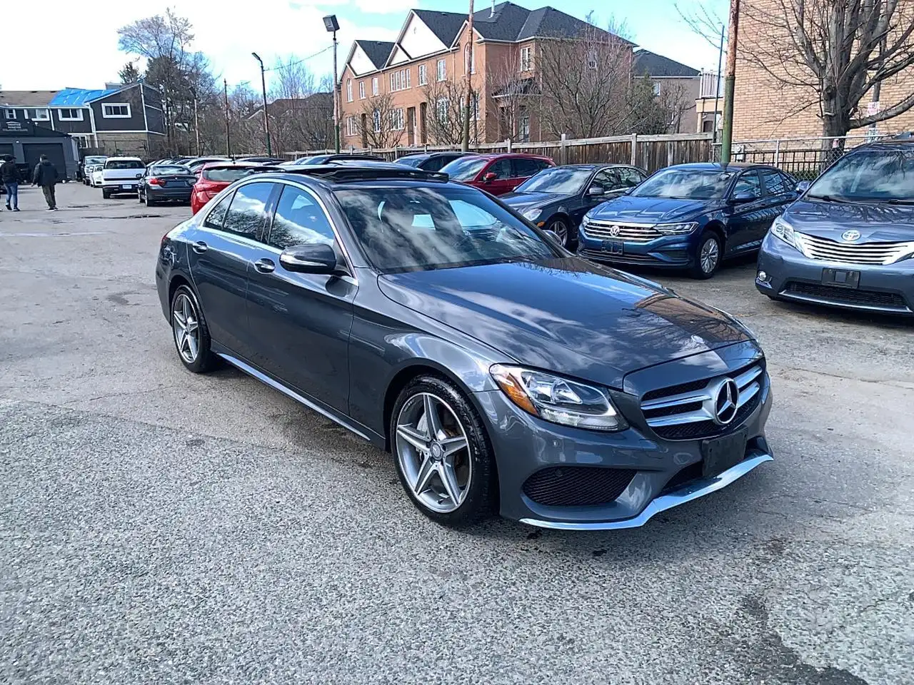 Mercedes-Benz C-Class снимка Mercedes-Benz C-Class