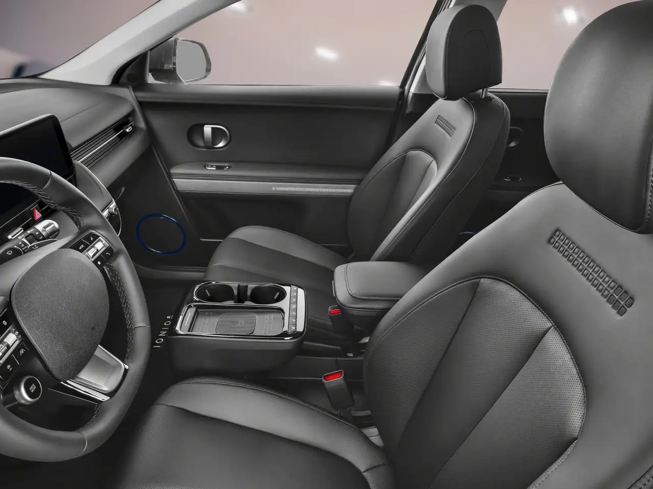 Hyundai IONIQ 5 снимка Hyundai IONIQ 5