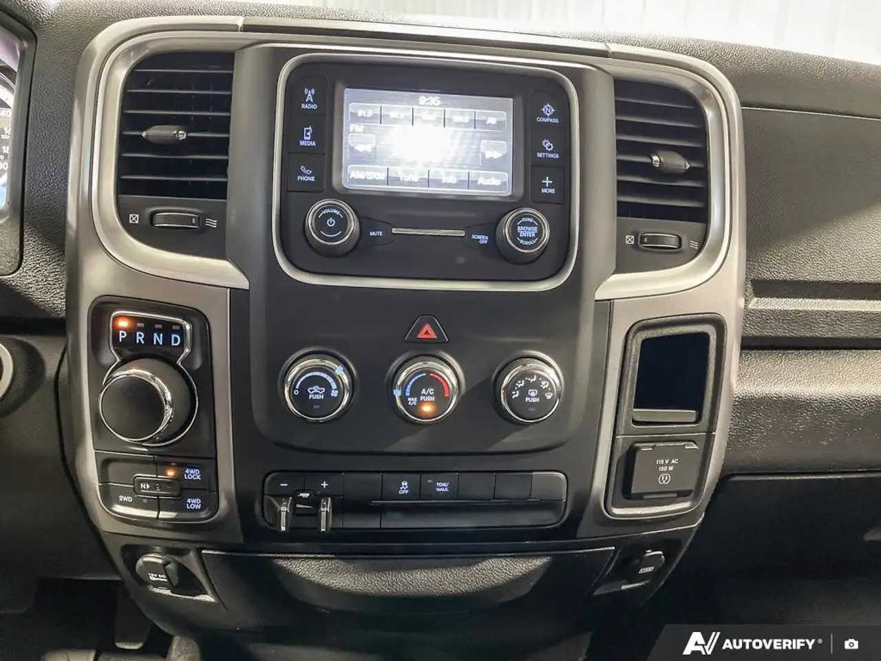 RAM 1500 снимка RAM 1500