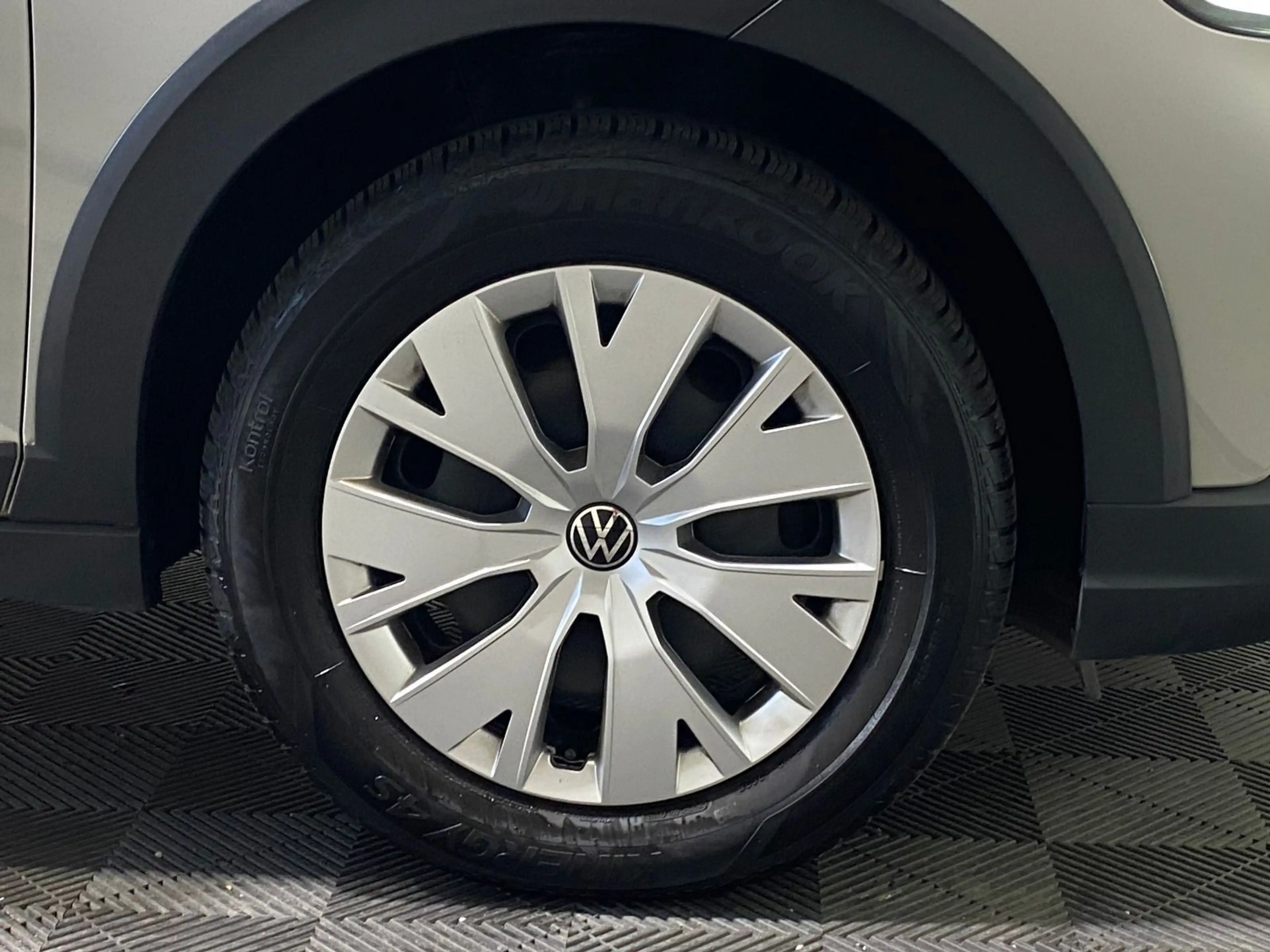 Volkswagen Taigo 1.0 TSI | LED PDC DAB BLUETPOOTH ALLWETTER — photo 14