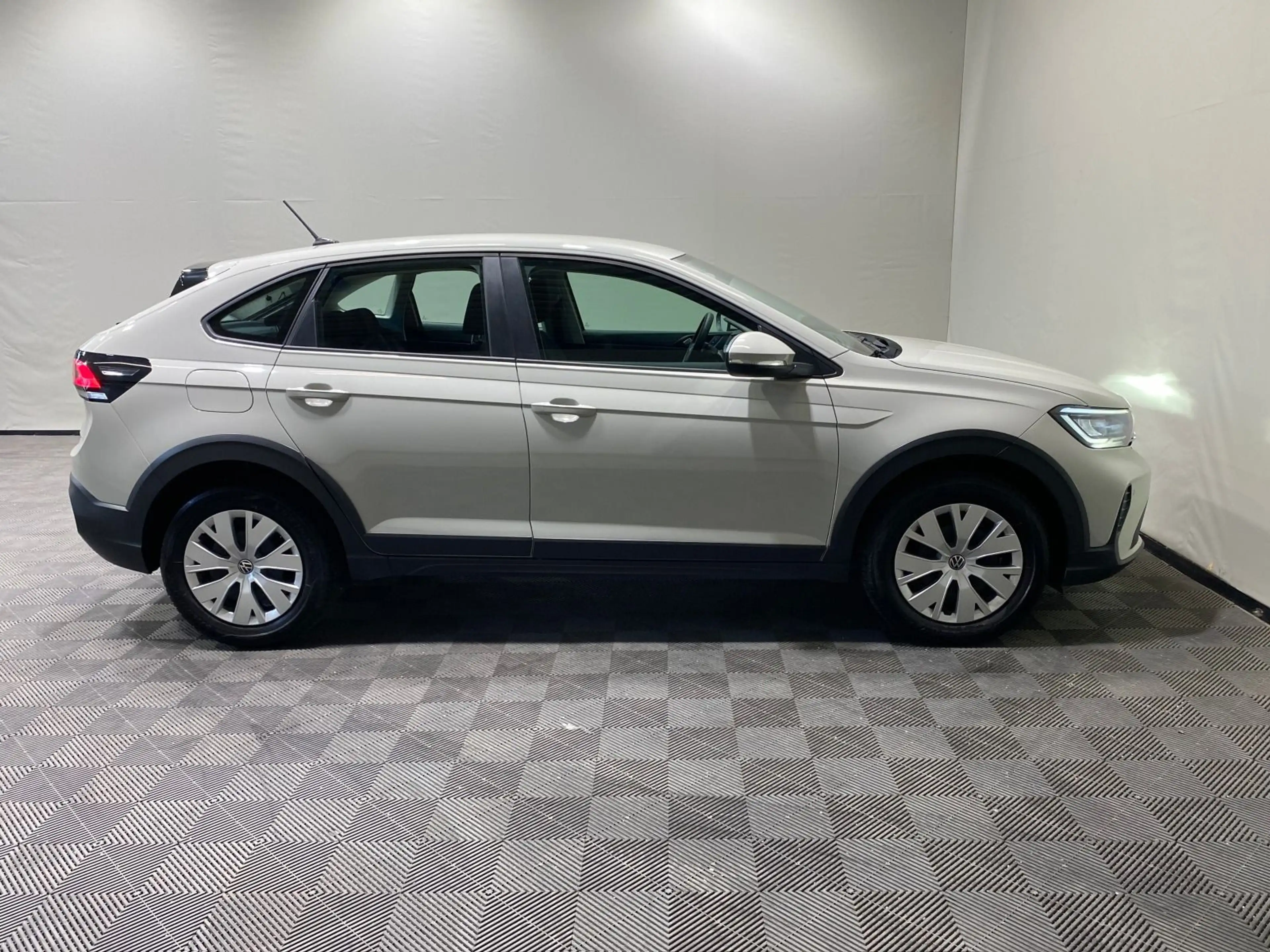 Volkswagen Taigo 1.0 TSI | LED PDC DAB BLUETPOOTH ALLWETTER — photo 13