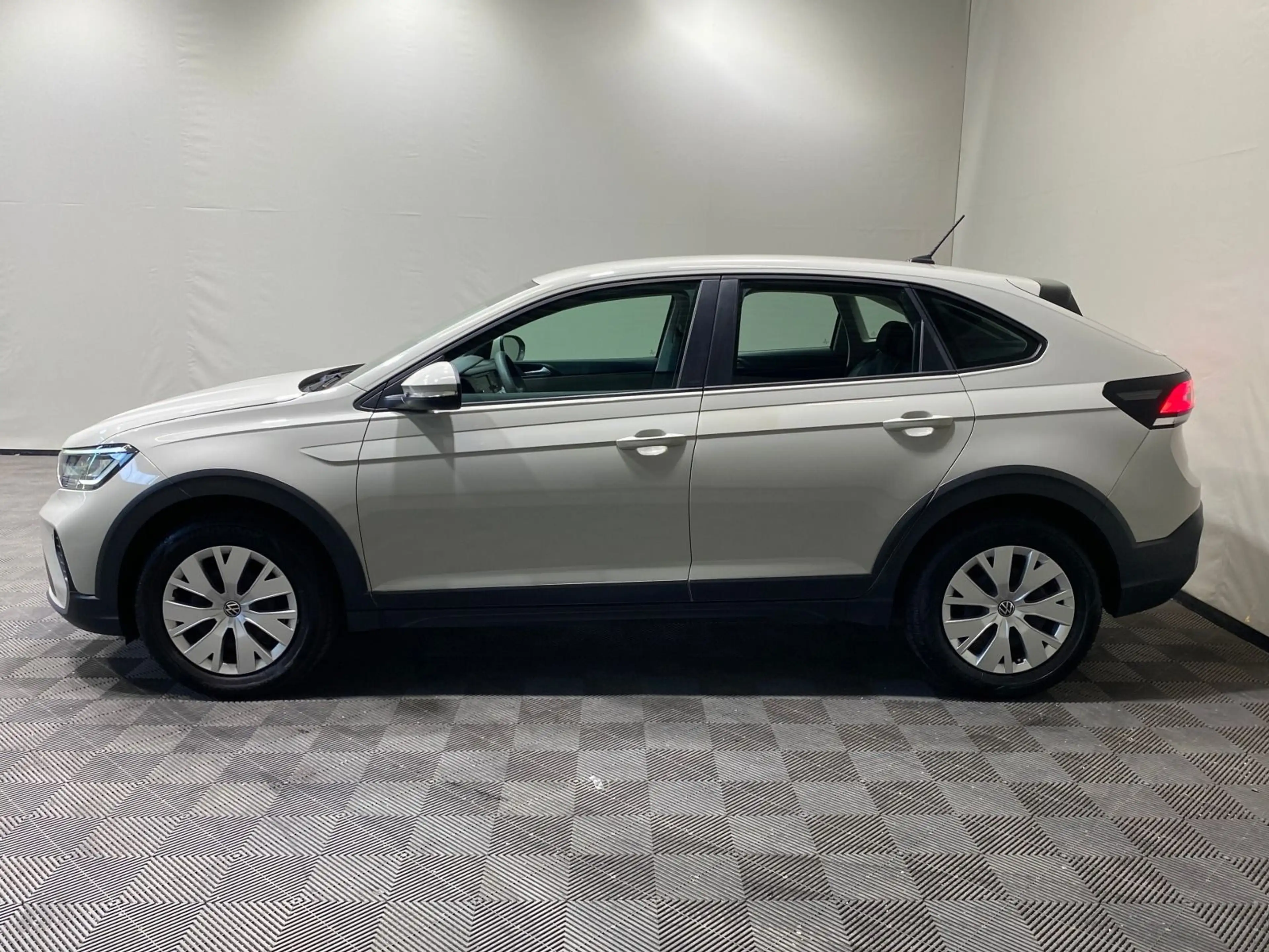 Volkswagen Taigo 1.0 TSI | LED PDC DAB BLUETPOOTH ALLWETTER — photo 3