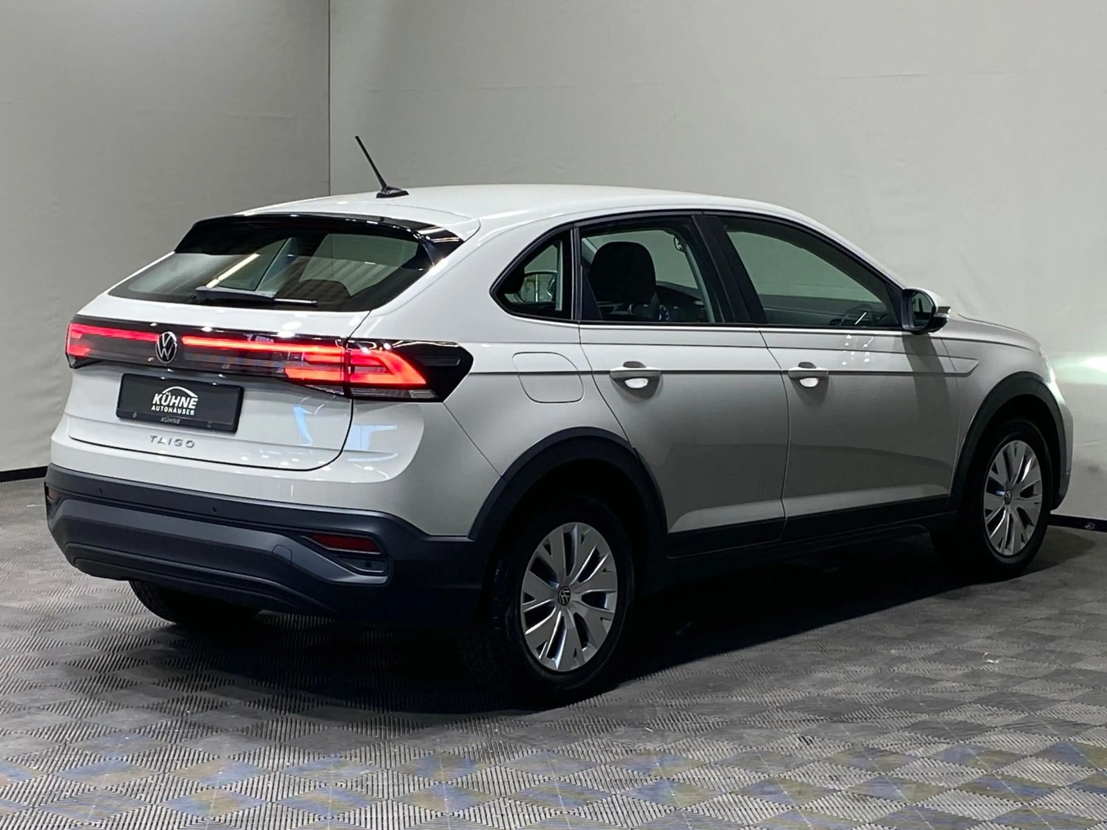 Volkswagen Taigo 1.0 TSI | LED PDC DAB BLUETPOOTH ALLWETTER — photo 12