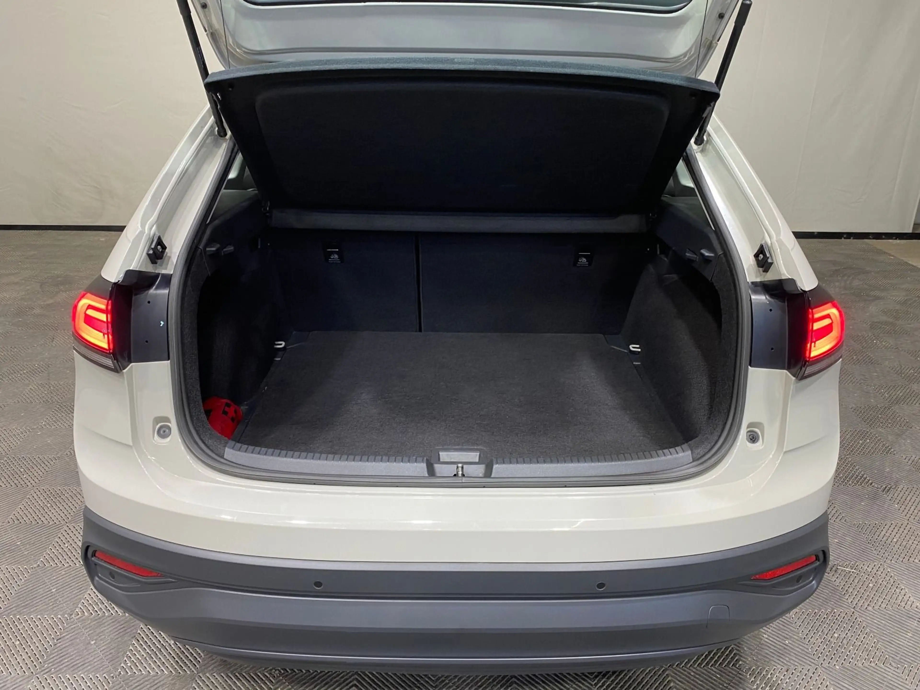 Volkswagen Taigo 1.0 TSI | LED PDC DAB BLUETPOOTH ALLWETTER — photo 11