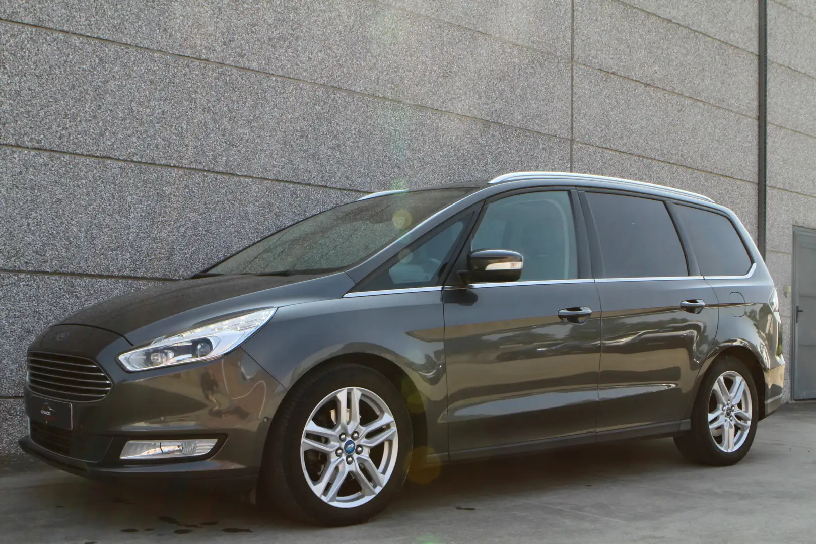 Ford Galaxy 2.0 TDCi Titanium - Full option Gris - 2