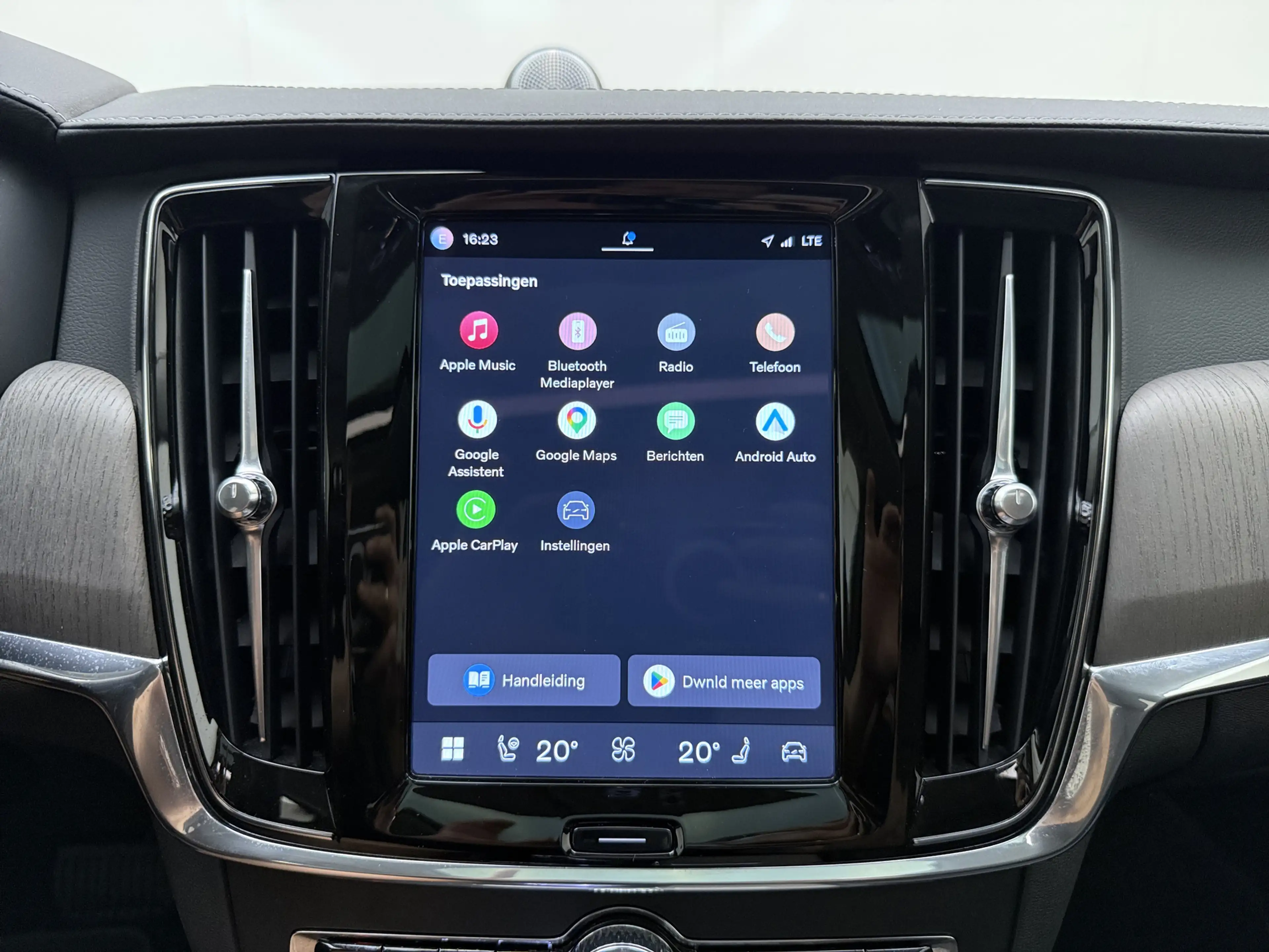 Volvo S90 B4 211pk Ultimate Bright / Luchtvering / Bowers&Wi — photo 14