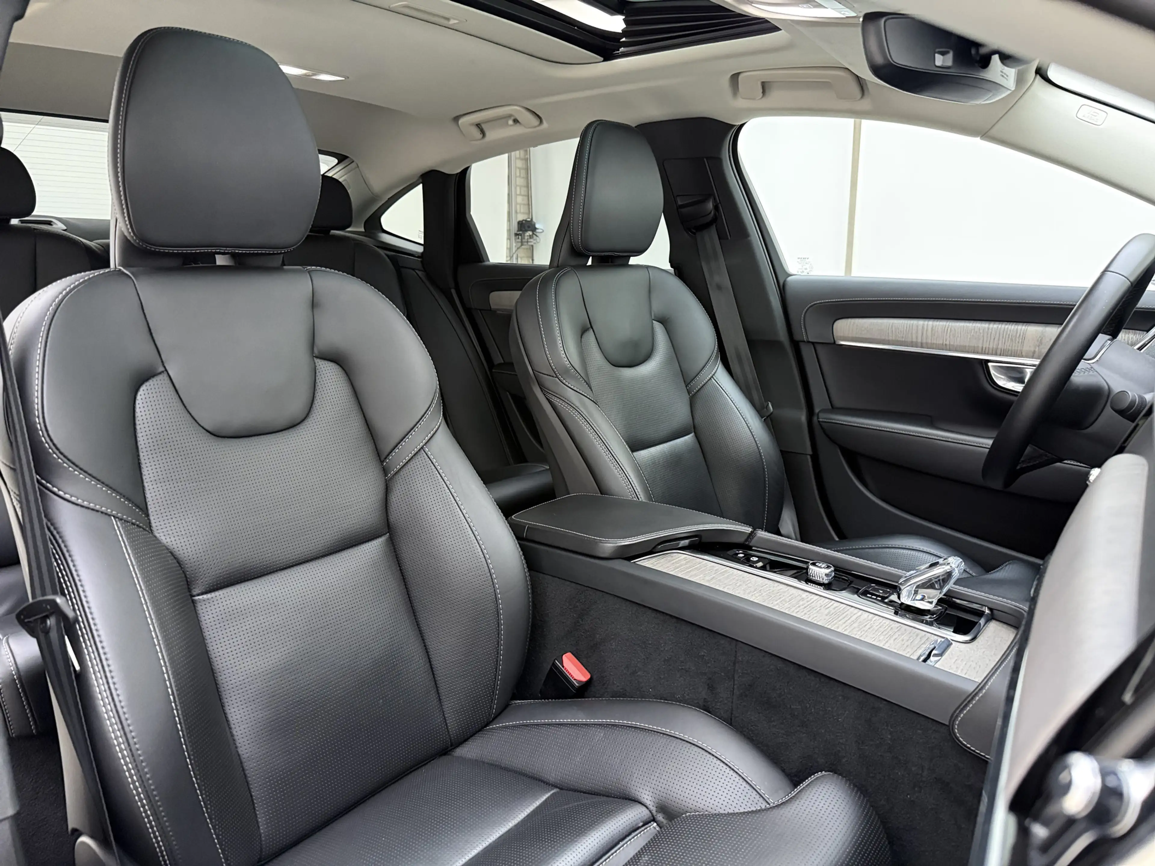 Volvo S90 B4 211pk Ultimate Bright / Luchtvering / Bowers&Wi — photo 4