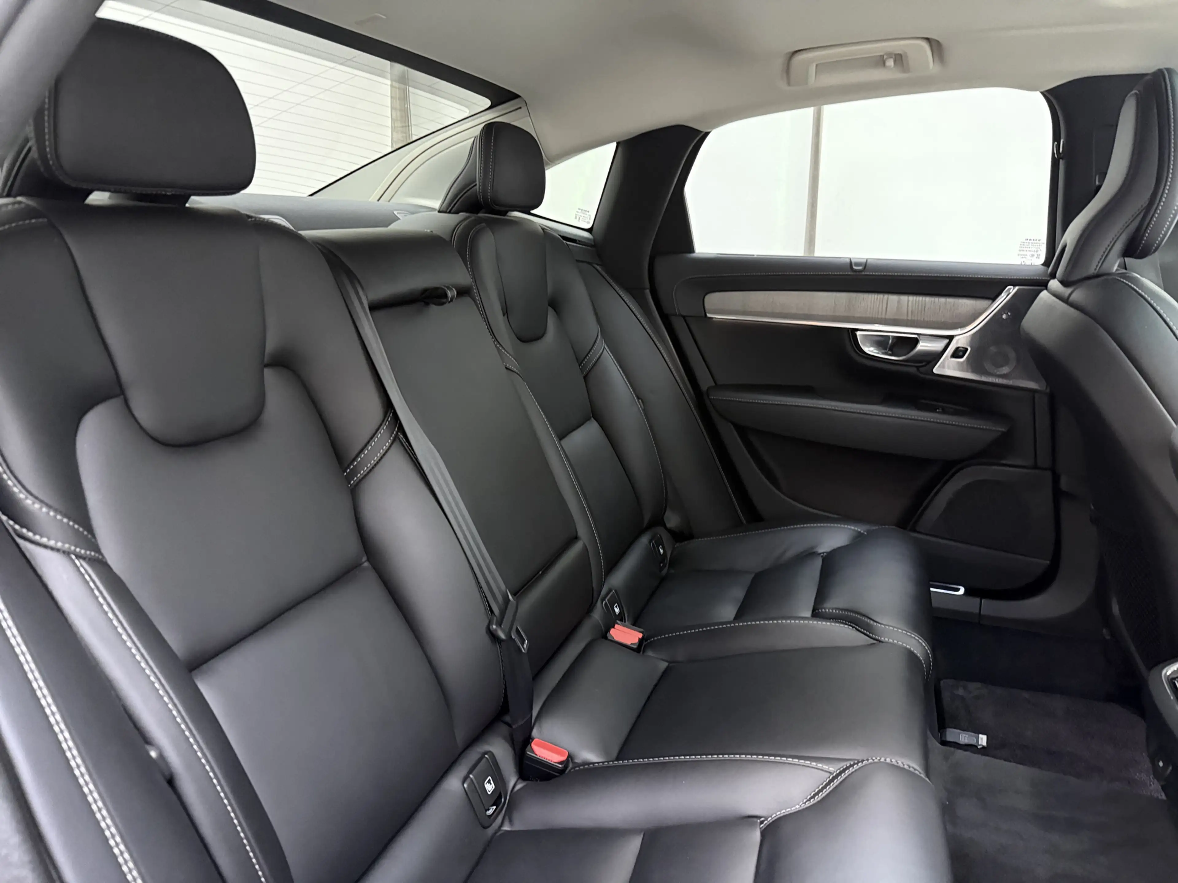 Volvo S90 B4 211pk Ultimate Bright / Luchtvering / Bowers&Wi — photo 6