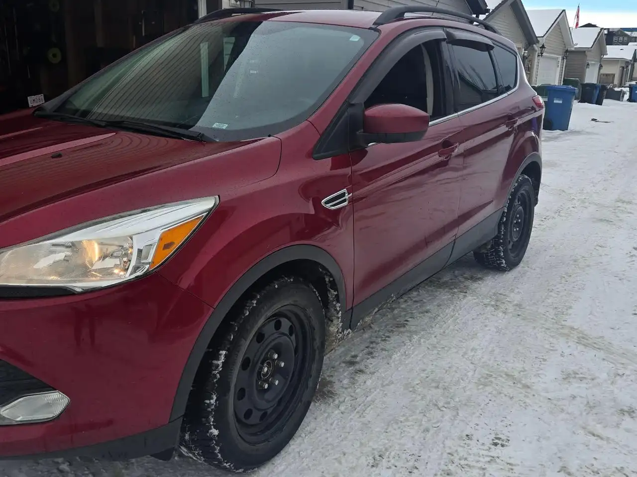 Ford Escape снимка Ford Escape