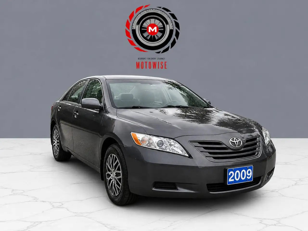 Toyota Camry снимка Toyota Camry