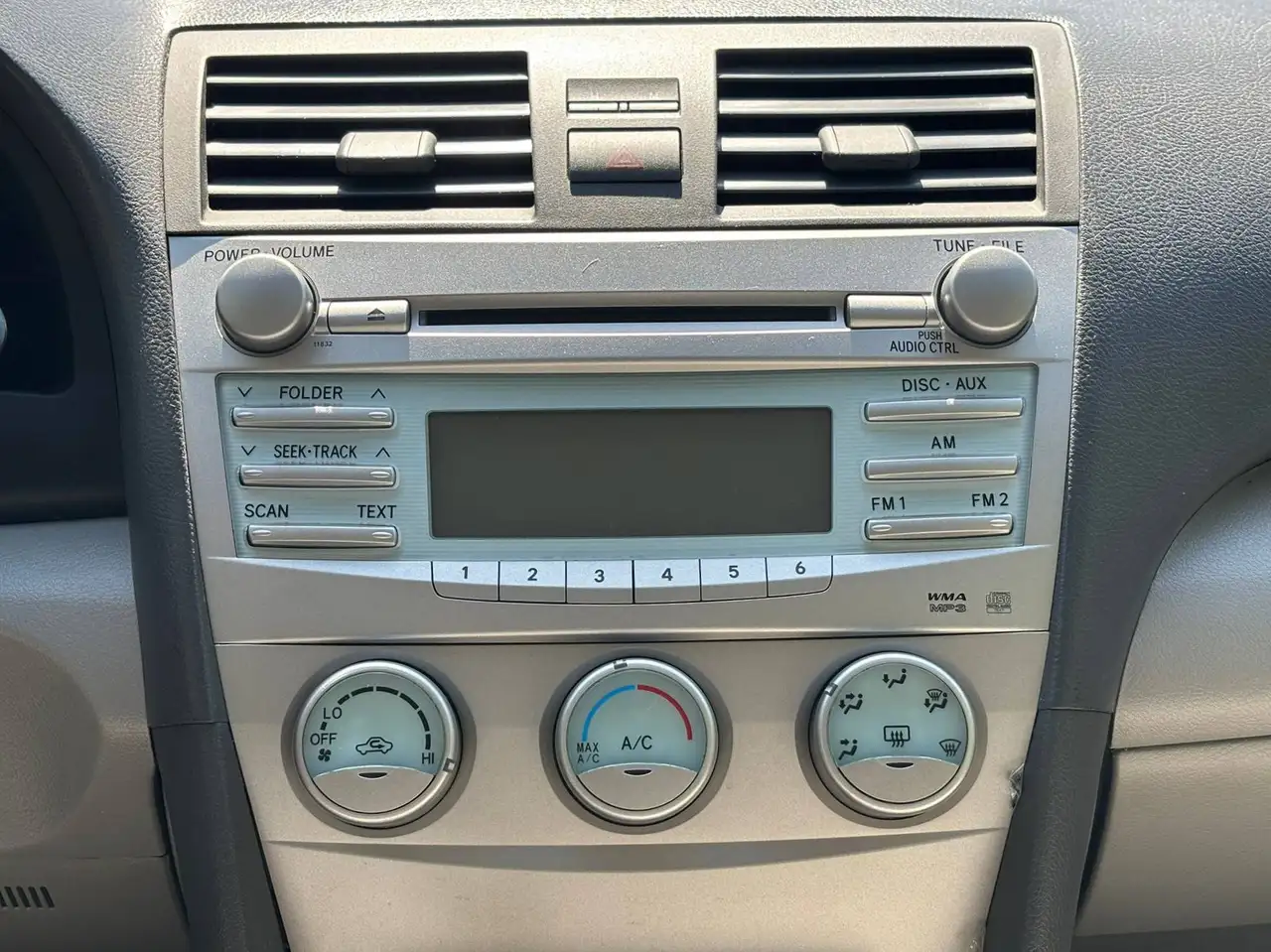 Toyota Camry снимка Toyota Camry