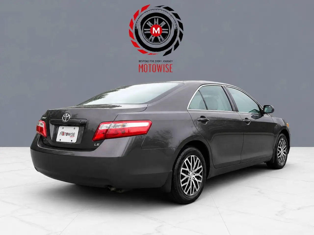Toyota Camry снимка Toyota Camry