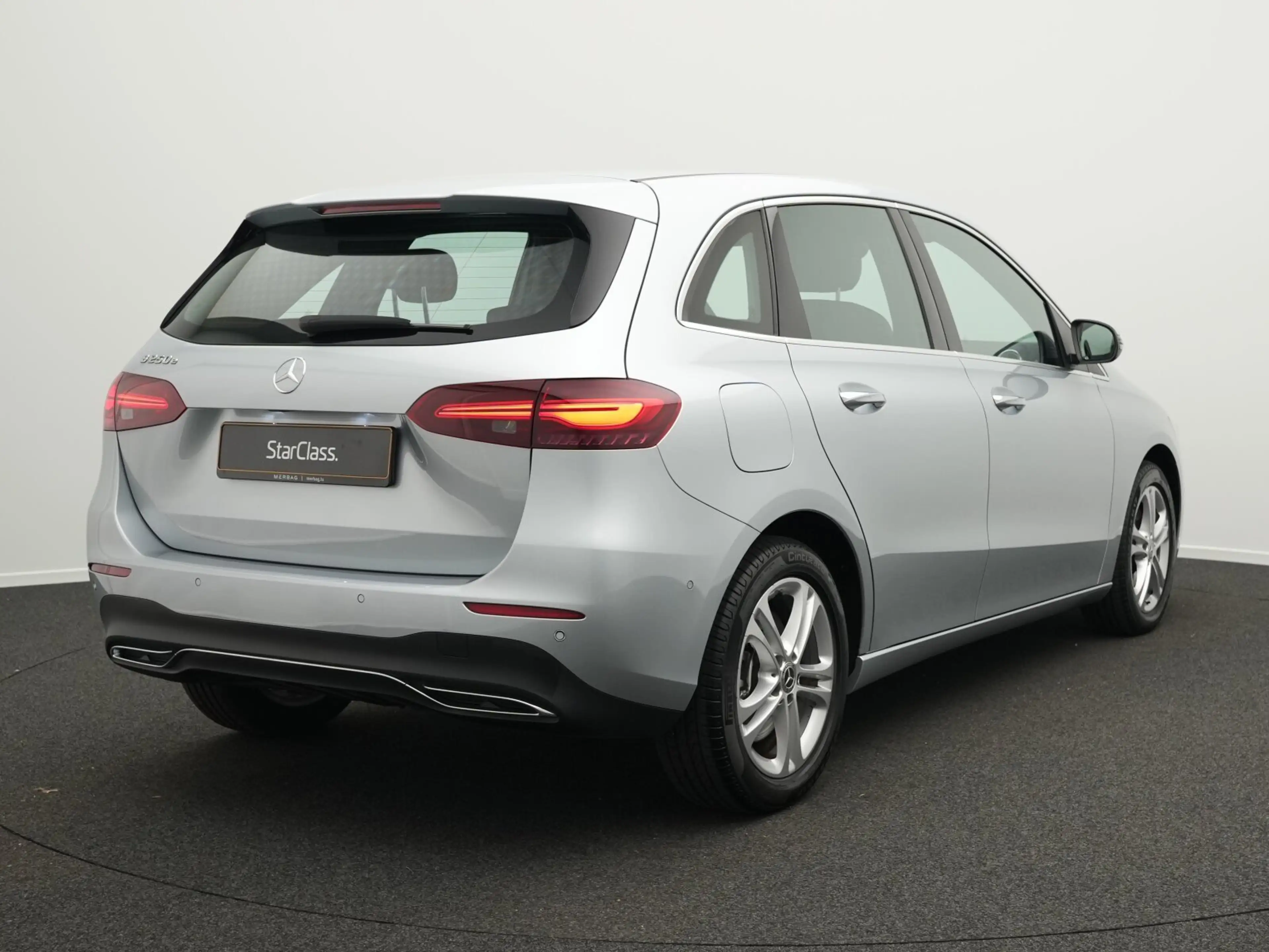 Mercedes-Benz B 250 B 250 e Progressive LED+Kamera+Keyless+AHK Navi — photo 3